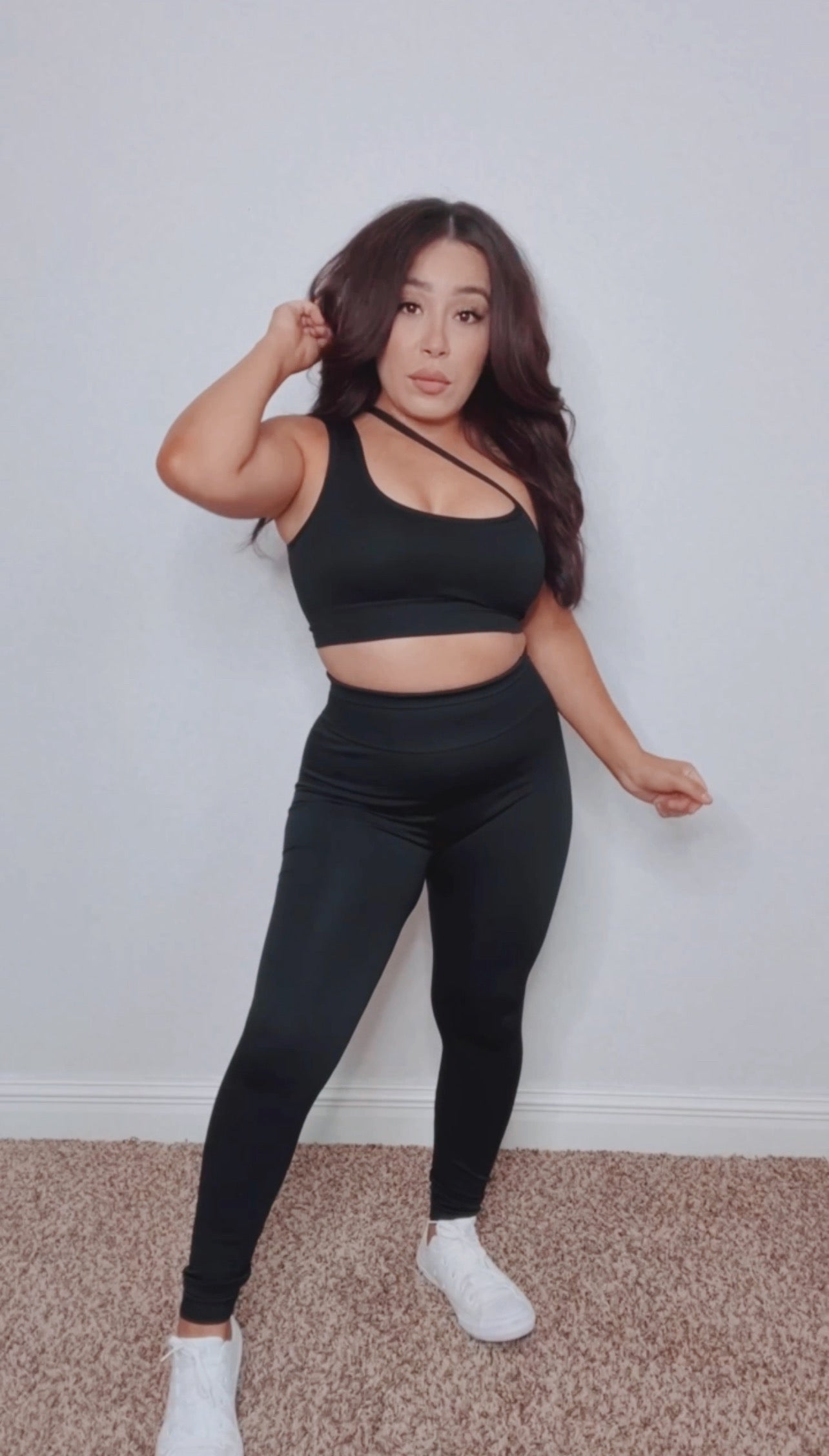 Crossover One Shoulder Sports Bra (Black)